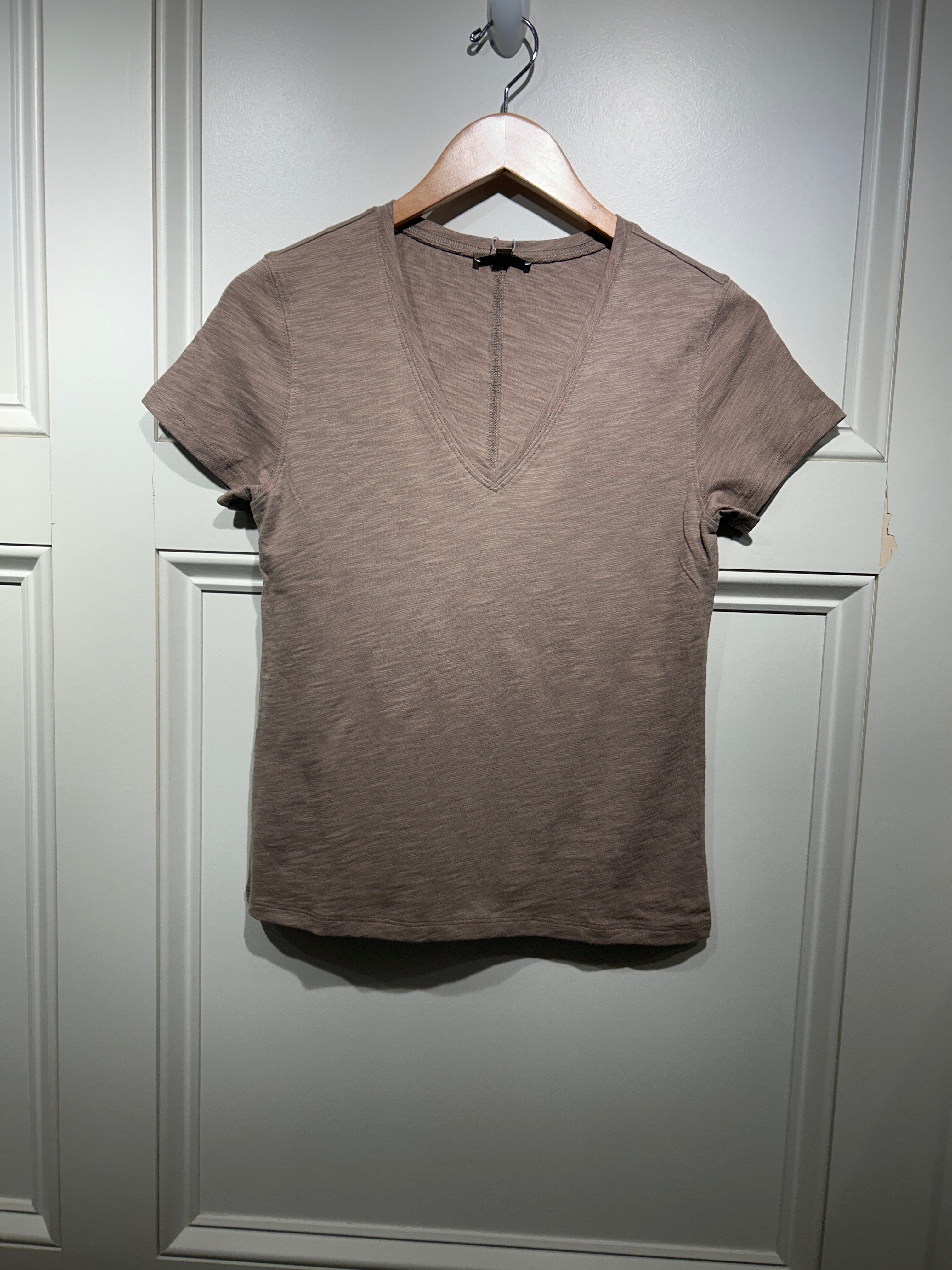 Lilla P Short Sleeve Back Seam V Neck Tee