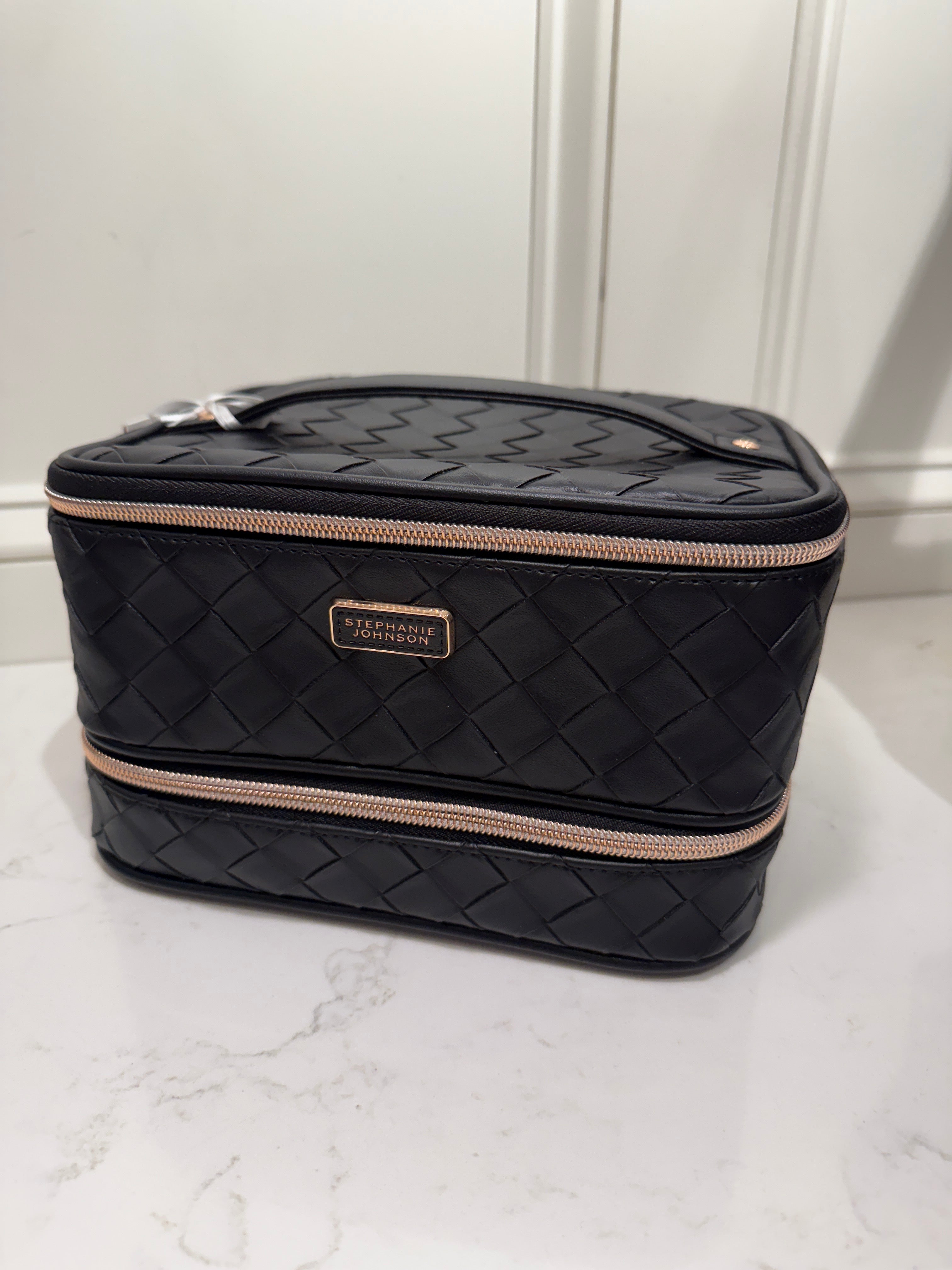 Stephanie Johnson Jenny Train Case Belize Raven