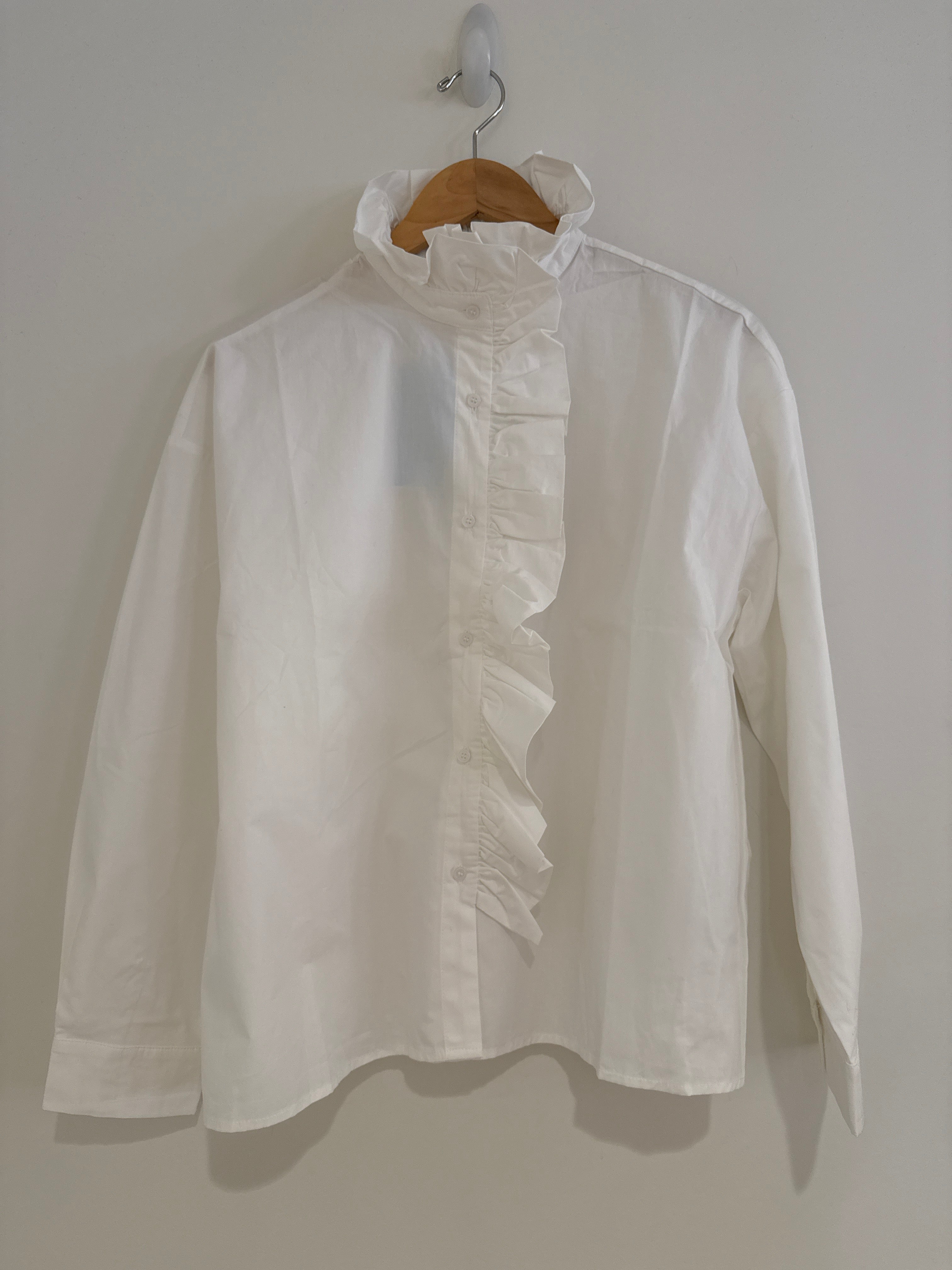 Compania Fantastica White Ruffle Blouse