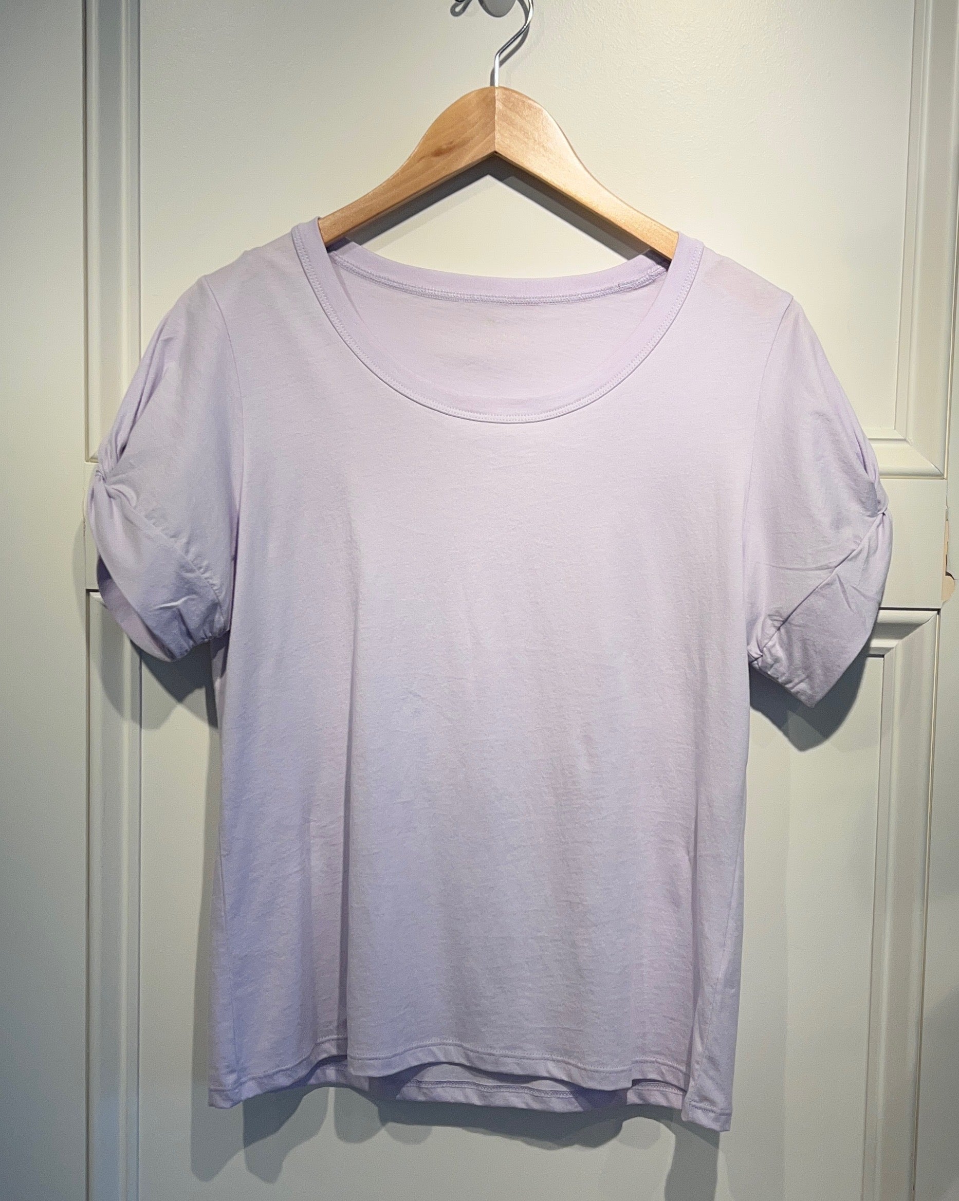 Elliott Lauren Scoop Neck Twisted Sleeve Tee Lavender