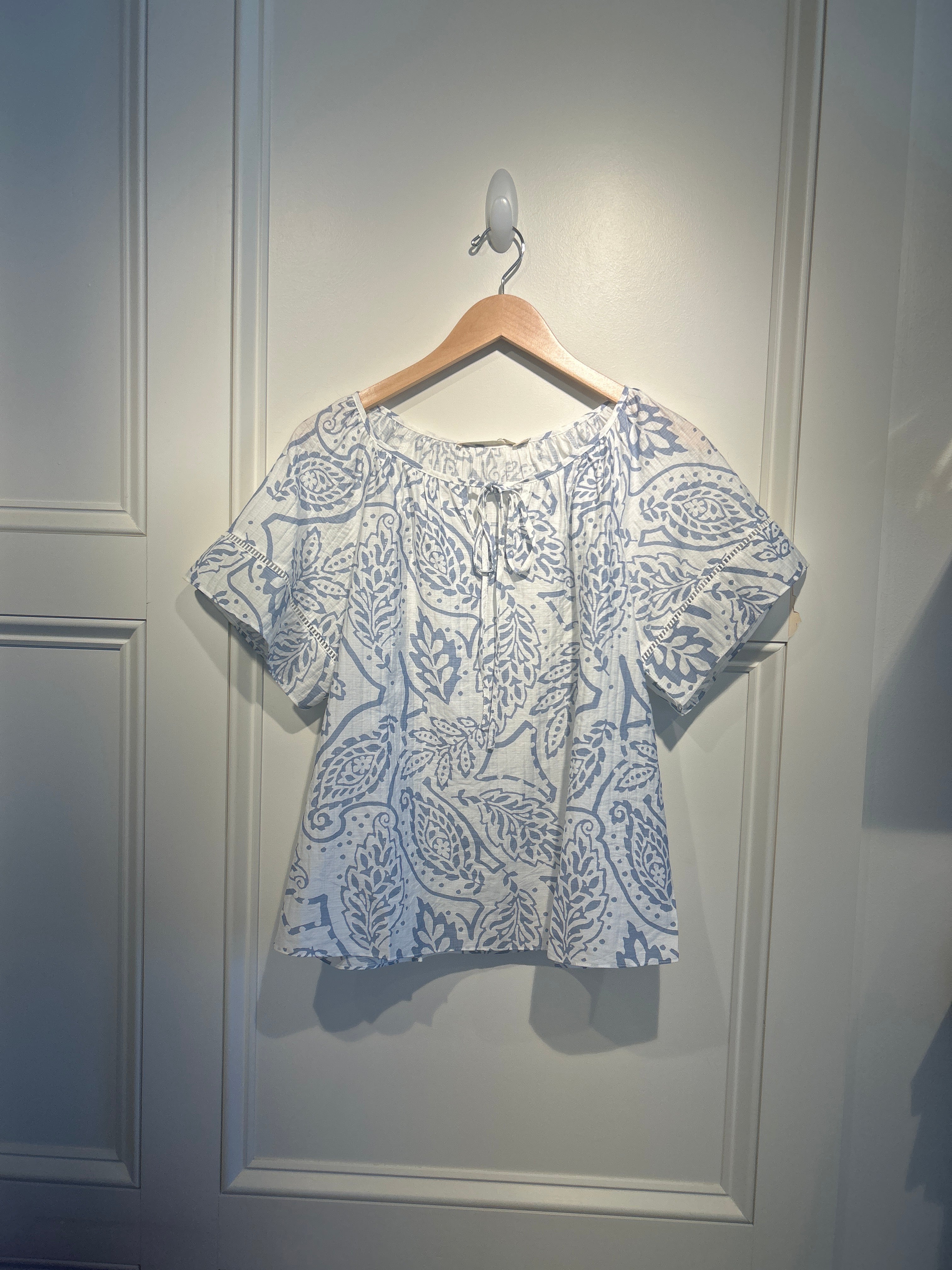 Round Neck Peasant Blouse White and Blue